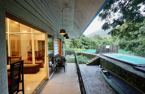 Khalapur House | Lakeside Boheme Inn