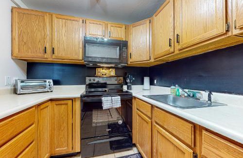 Weirs Beach Apartment | Lakeside Delight, unit 423