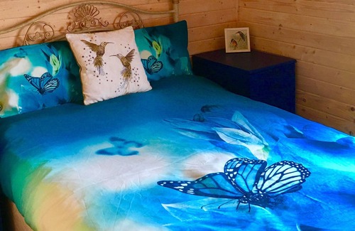Boston Cabin | Lakeside Fishing Lodges