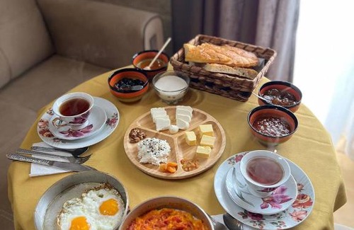 Azerbaijan House | Lakeside Garden - Ismayilli Guest house