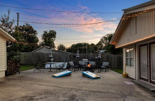 Eufaula House | Lakeside Retreat And Game Haven