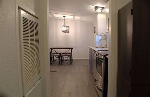 Quitman House | Lakeside Retreat Summ