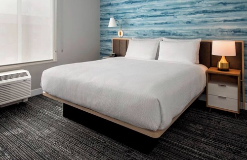 Parkrose Hotel | Lakeside Suites
