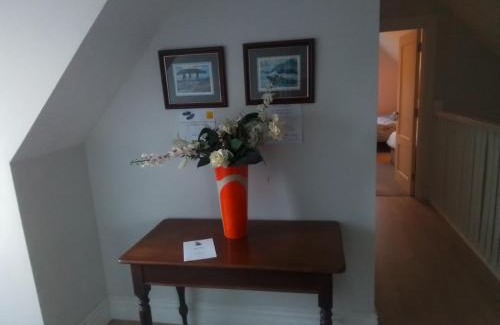 Garrykennedy Apartment | Lakeview farm