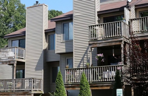 Cheat Lake House | Lakeview Golf Resort Stunning 2BR Townhouse Near Chestnut Ridge Park