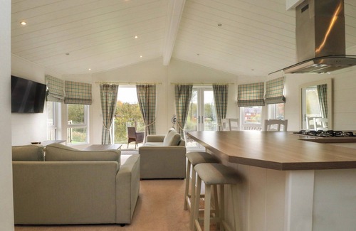 Knott End-on-Sea Cottage | Lakeview Lodge