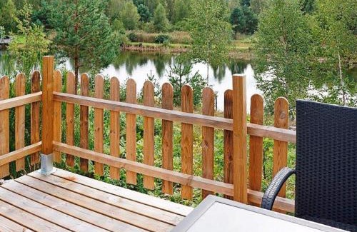 Oskarshamn Municipality House | Lakeview Retreat in Figeholm-By Traum