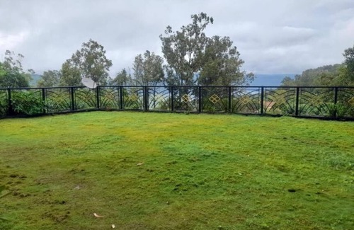 Wai Villa | Lakeview Villa by Madstays, Panchgani