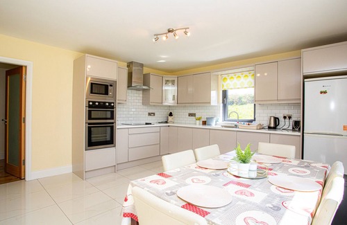 Waterville House | Lakeview Waterville Holiday Home