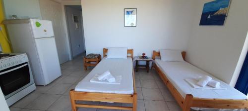 Larissos Apartment | Lakkopetra Beach Apartments
