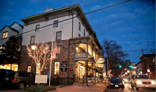 Lambertville Hotel | Lambertville House