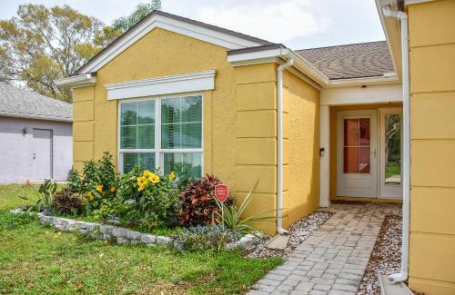 Trailer Estates House | Lanai and Pond at Tranquil Bradenton Retreat!