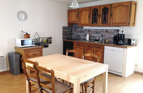 Antrain Apartment | Land and Sea family cottage near Mont Saint Michel, Breton/Normandy beaches!