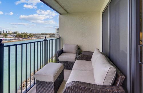 Sunset Beach House | Land's End 4-405 Bay Front - Premier