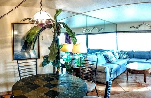 South Padre Island Condo | Landfall Towers 34 Minium 1 Bedroom Condo by RedAwning