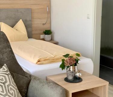 Schwaebisch Gmuend Hotel | Landhaus am Rehwald