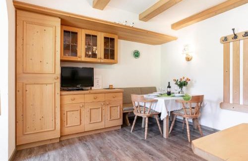 Muhlthal Apartment | Landhaus Marchfeld Top 1 Top 2 Top 3