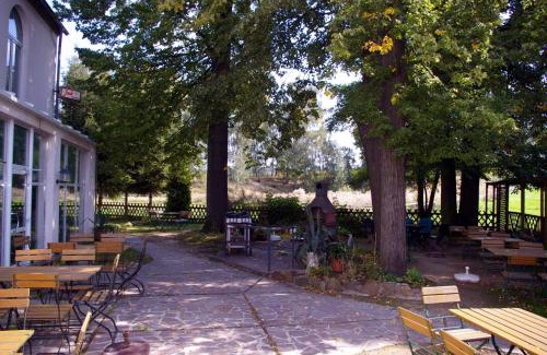 Burgstaedt Hotel | Landhotel Goldener Löwe mit Pension Am Taurastein