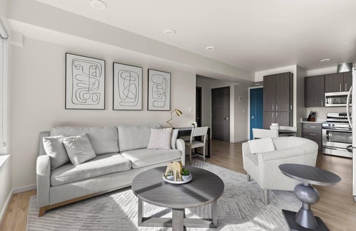 Hayden Island Apartment | Landing | Amazing 1BD, Clubhouse, Courtyard