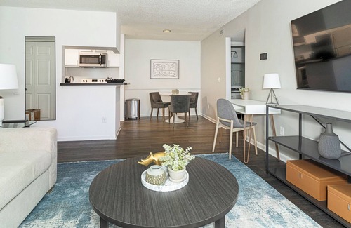 Sunbeam Apartment | Landing Apartments Jacksonville