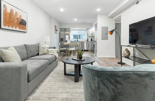 Spruce Hill Apartment | Landing at 4415 Chestnut - 2 Bedrooms in Univer.