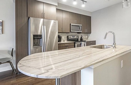 Mueller Apartment | Landing at AMLI on Aldrich - 1 Bedroom in Mueller