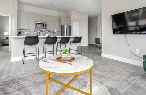 Round Rock Apartment | Landing at Bellrock La Frontera - 2 Bedrooms in.