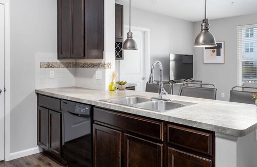 Northwest Columbus Apartment | Landing at Berkley House - 2 Bedrooms in Downtown Columbus