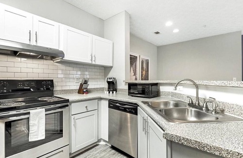 Lithia Springs Apartment | Landing at Brodick Hill - 2 Bedrooms in Downtown Douglasville