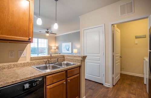 Mint Hill Apartment | Landing at Hawthorne at the Greene - 1 Bedroom in Bradfield Farms