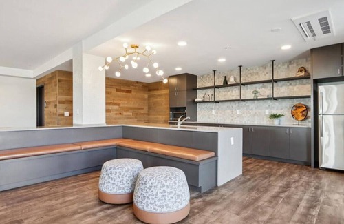 McCordsville Apartment | Landing at McCord Square - 1 Bedroom in Mc Cordsville