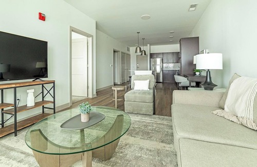 McCordsville Apartment | Landing at McCord Square - 1 Bedroom in Mc Cord.