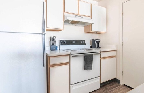 Albuquerque Apartment | Landing at Odyssey - 1 Bedroom in Downtown Albuquerque