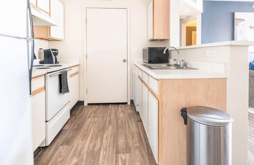 Albuquerque Apartment | Landing at Odyssey - 1 Bedroom in Downtown Albuquerque