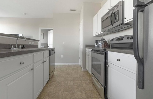 Canal Winchester Apartment | Landing at The Green - 1 Bedroom in South Columbus