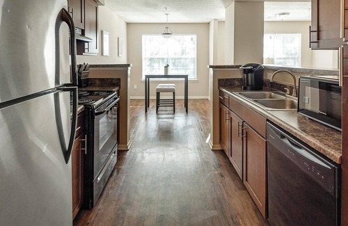 Germantown Apartment | Landing at The Grove at Germantown - 1 Bedroom .
