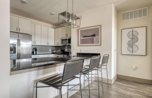 Conroe Apartment | Landing | Chic 2BD, Clubhouse, Pool