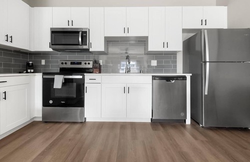 Townsite Apartment | Landing | Chic 2BD, Pool, Rooftop Lounge