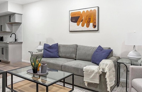 Spruce Hill Apartment | Landing | Modern 2BD, Clubhouse, Gym