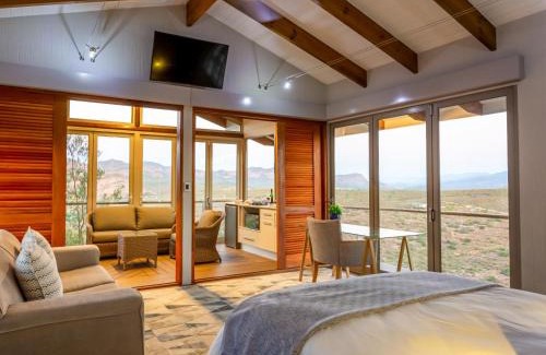 Oudtshoorn Cabin | Landrani Luxury Lodge