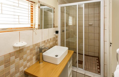 Oudtshoorn Bed & Breakfast | Langenhoven B and B