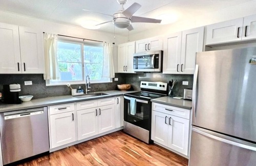 Lanikai House | Lanikai Cottage: Charming Tropical Oasis w/Private Pool & A/C, Walk to Beach