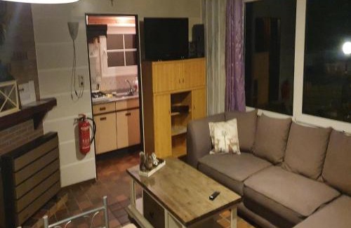 Dilsen-Stokkem Ski Chalet | Lanklaar Chalet with Garden