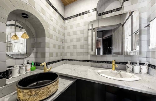 Laoshan Hotel | Laoshan Swan Castle Vacation Garden B&B