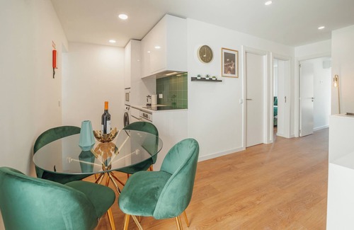 Lapa Apartment | Lapa Stylish Apartment A by Vacationy