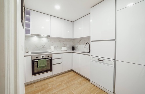 Lapa Apartment | Lapa Stylish Apartment A by Vacationy
