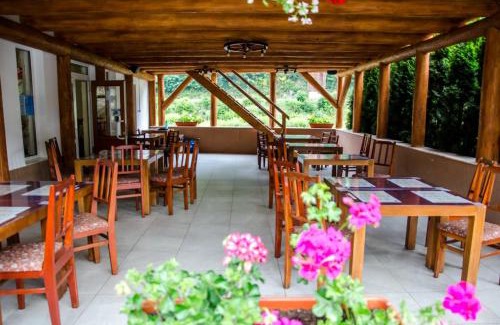 Cimpeni Bed & Breakfast | LaPociu