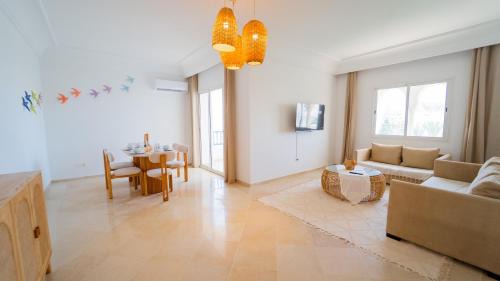 Yasmine Apartment | Lappartement de la Marina: Vue mer et port