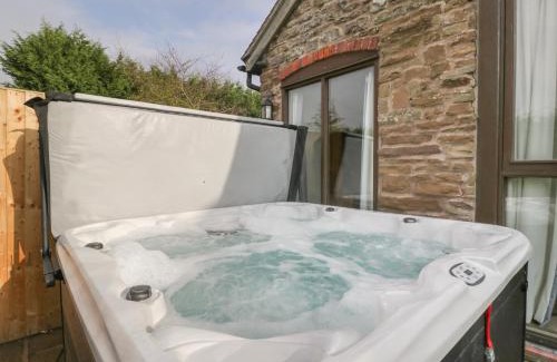 Hay-on-Wye House | Larch Bed Cottage