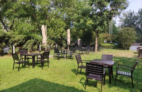 South Chaoyang Apartment | Large 1-Bedroom Apartment (116㎡) at Jianguo Road, Chaoyang Beijing